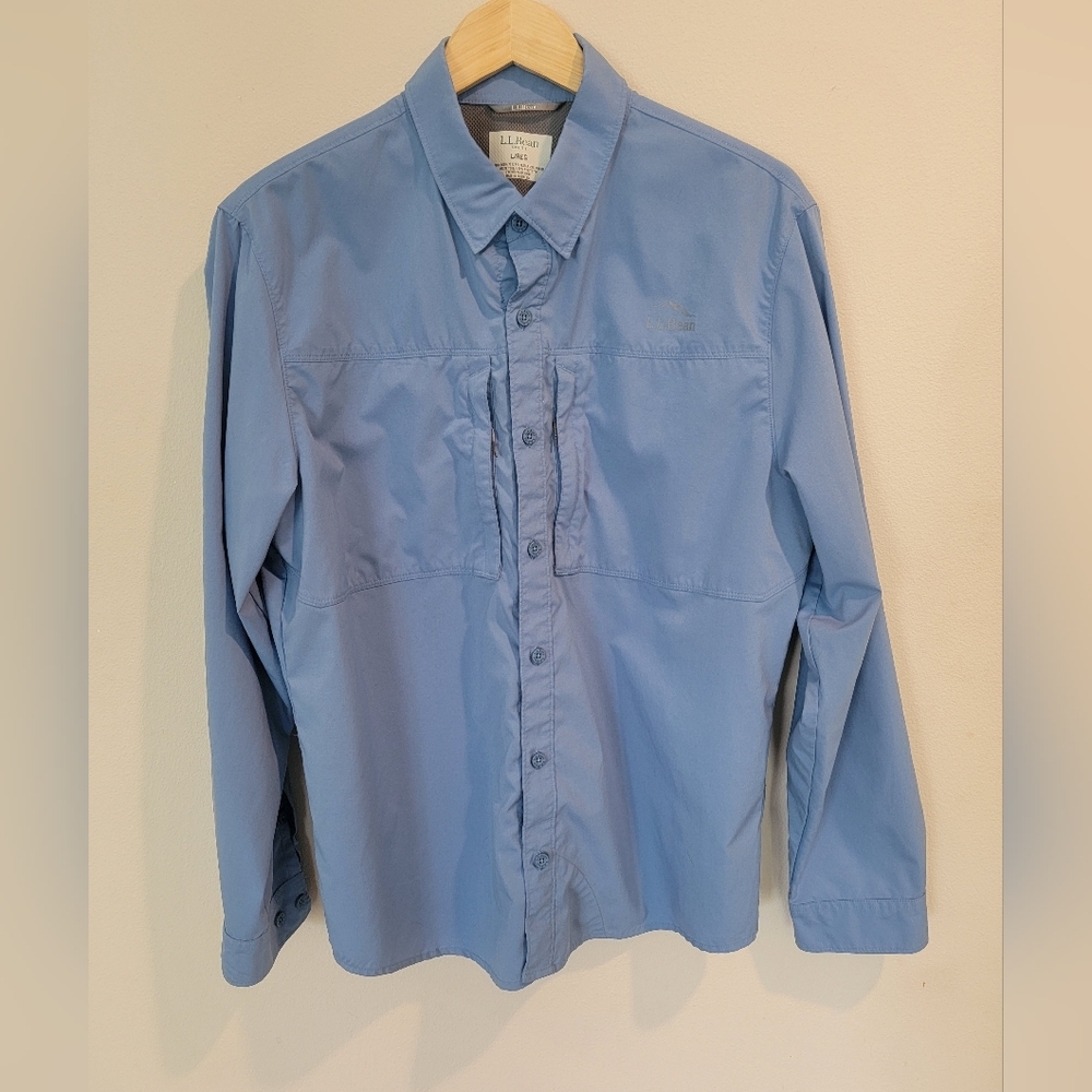 L.L.BEAN Men's Light Blue Button-Up Shirt